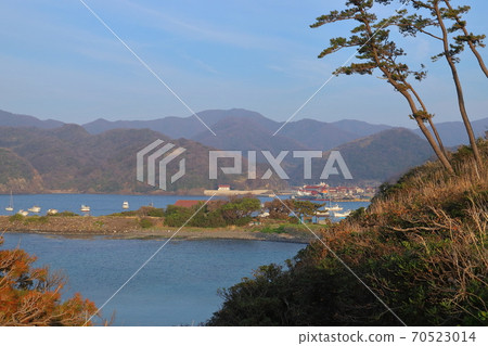 View of the southeast side (Kaga Port, towards Misen) from Katsura Island in Kaga, Shimane Town, Matsue City, Shimane Prefecture 70523014