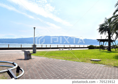 Ushibuseyama by the sea in Shizuoka Ushibuseyama by the sea in Shizuoka 70523912