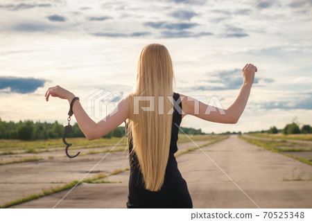 female, man, people 70525348