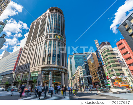 View of Tokyo cityscape of Japan, such as Nihonbashi Mitsukoshi and the intersection (pedestrian crossing) of "Nihonbashi Kitazume" View of Tokyo cityscape of Japan, such as Nihonbashi Mitsukoshi and the intersection (pedestrian crossing) of "Nihonbashi Kitazume" 70527627