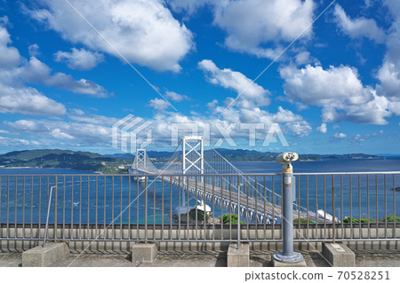 [Onaruto Bridge] Tosadomariura Fukuike, Naruto Town, Naruto City, Tokushima Prefecture 70528251