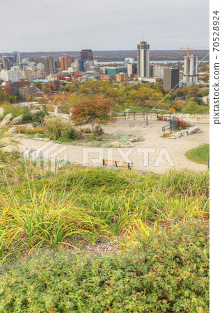 Vertical colorful view of Hamilton, Ontario in the fall Vertical colorful view of Hamilton, Ontario in the fall 70528924