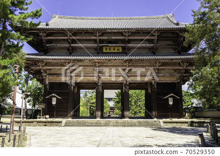 奈良縣奈良市南大門東大寺 奈良縣奈良市南大門東大寺 70529350