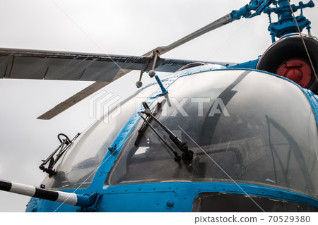 details of the propeller and engine of a modern helicopter blades details of the propeller and engine of a modern helicopter blades 70529380