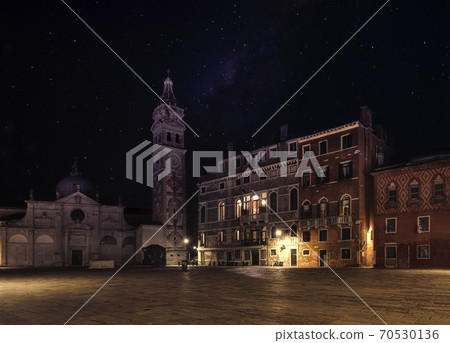 night view of venice 70530136