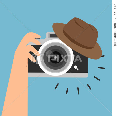Hands Holding Camera with brown hat Hands Holding Camera with brown hat 70530342
