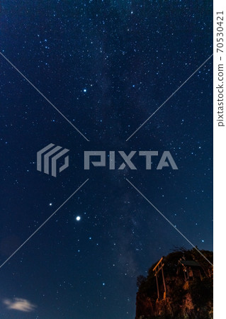 Beautiful starry sky and Bentenjima on the beach of Inasa, the mythical country Beautiful starry sky and Bentenjima on the beach of Inasa, the mythical country 70530421