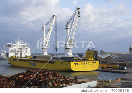 武藏野線新潟港的車輛運輸（2019年10月） 70530566