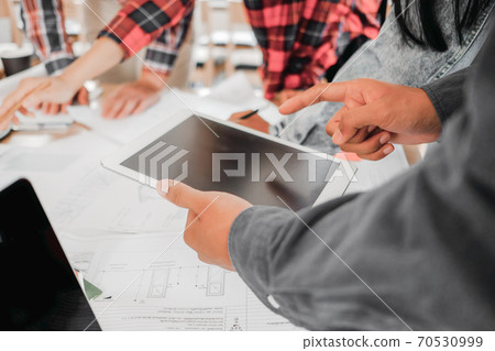 Engineering meeting brainstorming and discussing project plan at meeting room,business concept, engineer concept 70530999