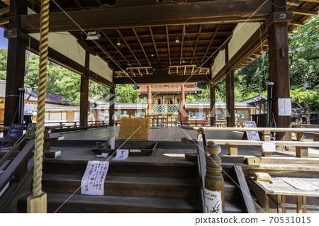 Himuro Shrine Haiden Maiden Nara City, Nara Prefecture Himuro Shrine Haiden Maiden Nara City, Nara Prefecture 70531015