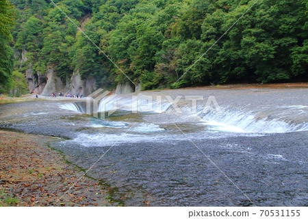 Fubuzuki waterfall 70531155