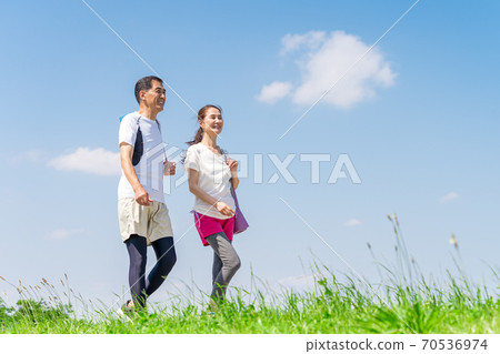 Senior, couple, walking, yoga 70536974