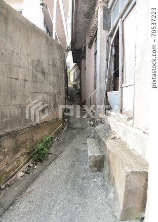 Back alley of Miyakojima / Sarahama 70537223