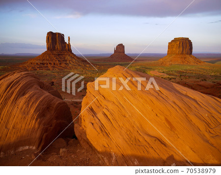 Theater / Monument Valley of Western Play 70538979