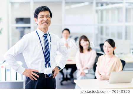 辦公室老闆和下屬 辦公室老闆和下屬 70540590