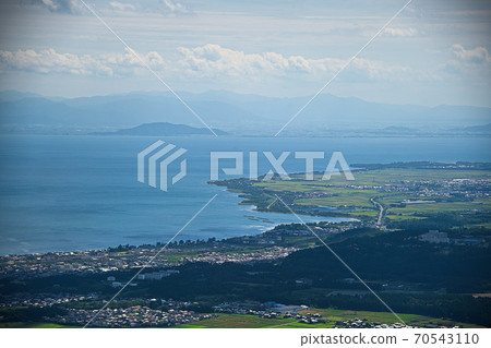 充滿自由的山丘,在那裡您可以看到琵琶湖 充滿自由的山丘,在那裡您可以看到琵琶湖 70543110