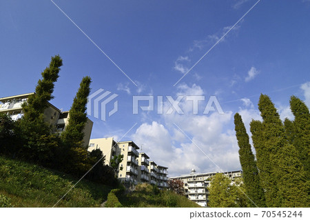 Senri New Town Satakedai (Suita City, Osaka Prefecture) Prefectural Senri Satakedai Housing 70545244