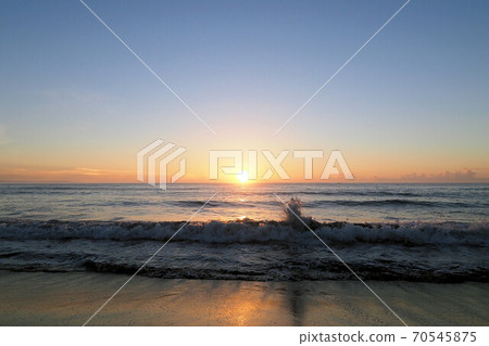 Minamiboso Chikura Beach Dawn Sea Sunrise Surfer Minamiboso Chikura Beach Dawn Sea Sunrise Surfer 70545875