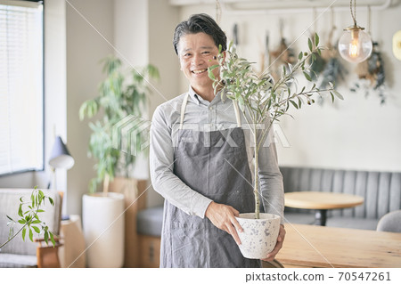 Florist man Florist man 70547261