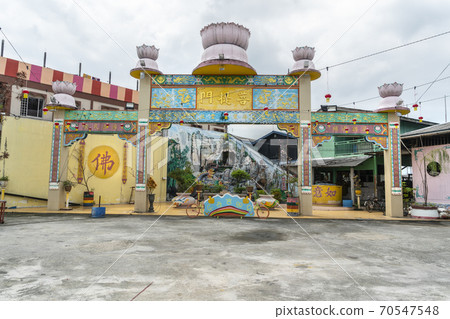 Taoist pemple in Pulau Ketam island, Malaysia 70547548