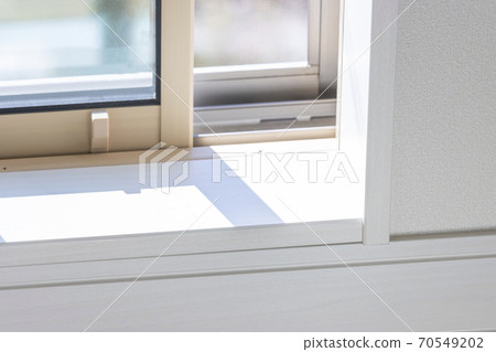 New house windows and natural light 70549202