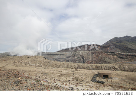 阿蘇Nakadake火山口 70551638
