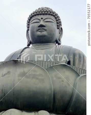 偉大的雕像 70552177