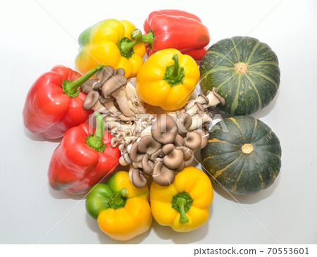 辣椒粉,蘑菇,甜南瓜 辣椒粉,蘑菇,甜南瓜 70553601