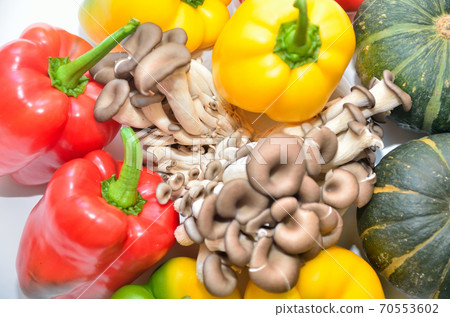 辣椒粉，蘑菇，甜南瓜 70553602