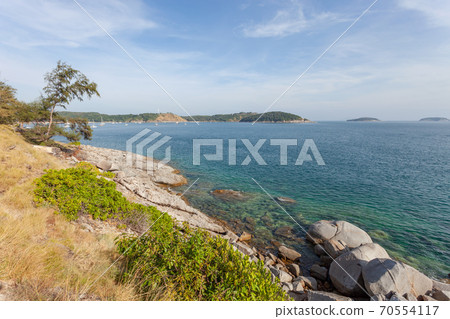 Landscape nature scenery view of Beautiful tropical sea with Sea coast view in summer season. Landscape nature scenery view of Beautiful tropical sea with Sea coast view in summer season. 70554117