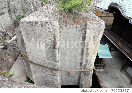 石寶堂三上遺體（兵庫縣高砂市生石神社） 70555877