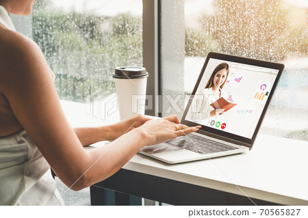 E-learning and Online Business Presentation Meeting Concept. 70565827