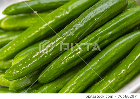 新鮮和新鮮的葫蘆 新鮮和新鮮的葫蘆 70566297