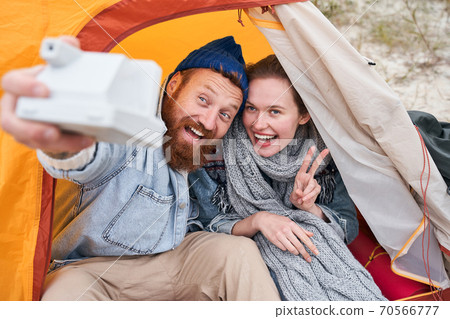 Couple demonstrating real emotions Couple demonstrating real emotions 70566777