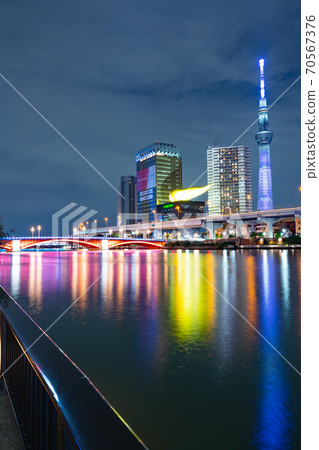 Illuminated Azumabashi and Tokyo Sky Tree <October 2020> 70567376