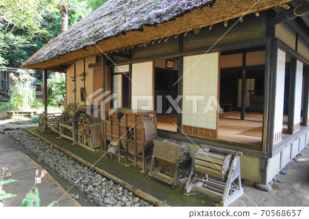 October Setagaya 188 Private House Garden (former Nagasaki Family) / Okamoto Park 70568657