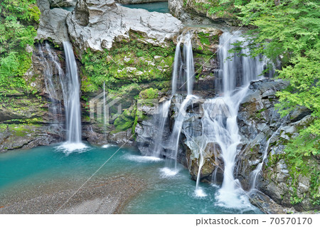 [Otodoro Falls] Sawadani, Naka-cho, Naka-gun, Tokushima Prefecture 70570170