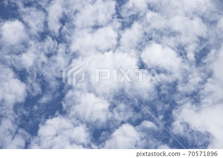 White clouds in the sky 70571896