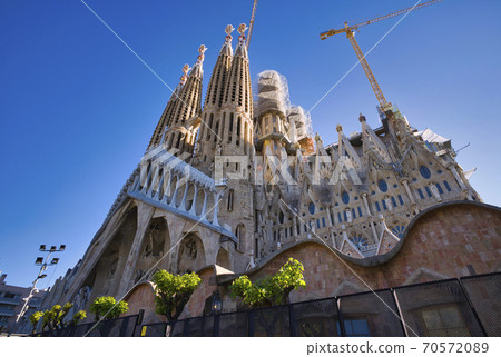 Sagrada Familia Sagrada Familia 70572089