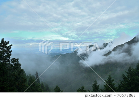 Mitsumine Shrine in Chichibu City, Saitama Prefecture, a sea of clouds seen from the Harukaden 70575865