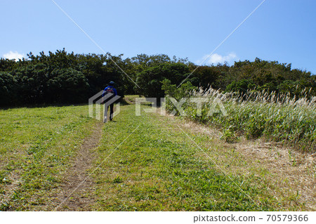 九州百座名山“倉岳”是家庭登山和遠足的熱門登山路線 70579366