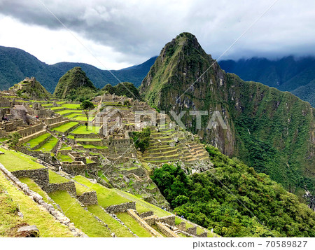 South America, Peru, Machu Picchu (horizontal, rainy season) South America, Peru, Machu Picchu (horizontal, rainy season) 70589827