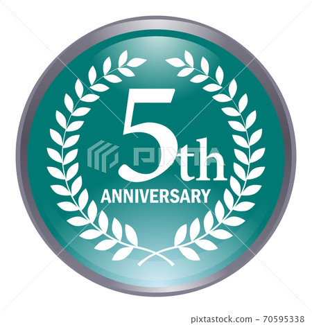 Anniversary square square icon with glossy three-dimensional laurel wreath | 5th anniversary button Anniversary square square icon with glossy three-dimensional laurel wreath | 5th anniversary button 70595338