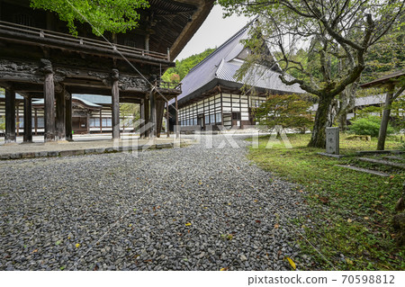 Omachi City Reishoji Sanmon and Kuri Omachi City Reishoji Sanmon and Kuri 70598812