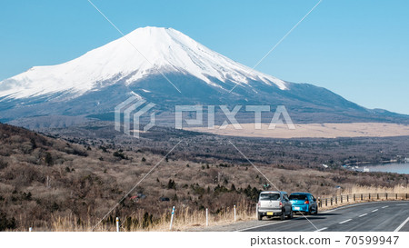 Mt. Fuji seen from the Yamanakako panoramic stand (winter) 70599947
