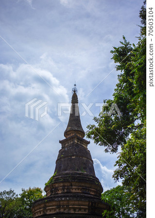 The big pagoda at Wat Umong. 70603104