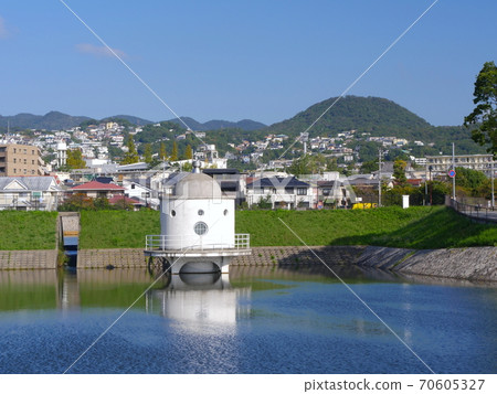 Niteko Pond and Mt. Kabuto / Nishinomiya City, Hyogo Prefecture Niteko Pond and Mt. Kabuto / Nishinomiya City, Hyogo Prefecture 70605327
