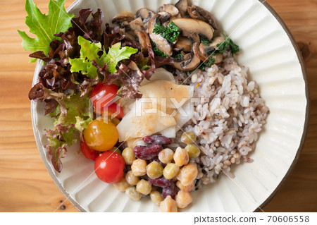 素食佛像碗 70606558