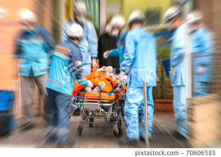 Emergency transport for suddenly ill people Emergency transport for suddenly ill people 70606585