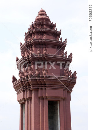 Independence Monument in Phnom Penh, An Angkor style tower It was built in 1958. Independence Monument in Phnom Penh, An Angkor style tower It was built in 1958. 70608232